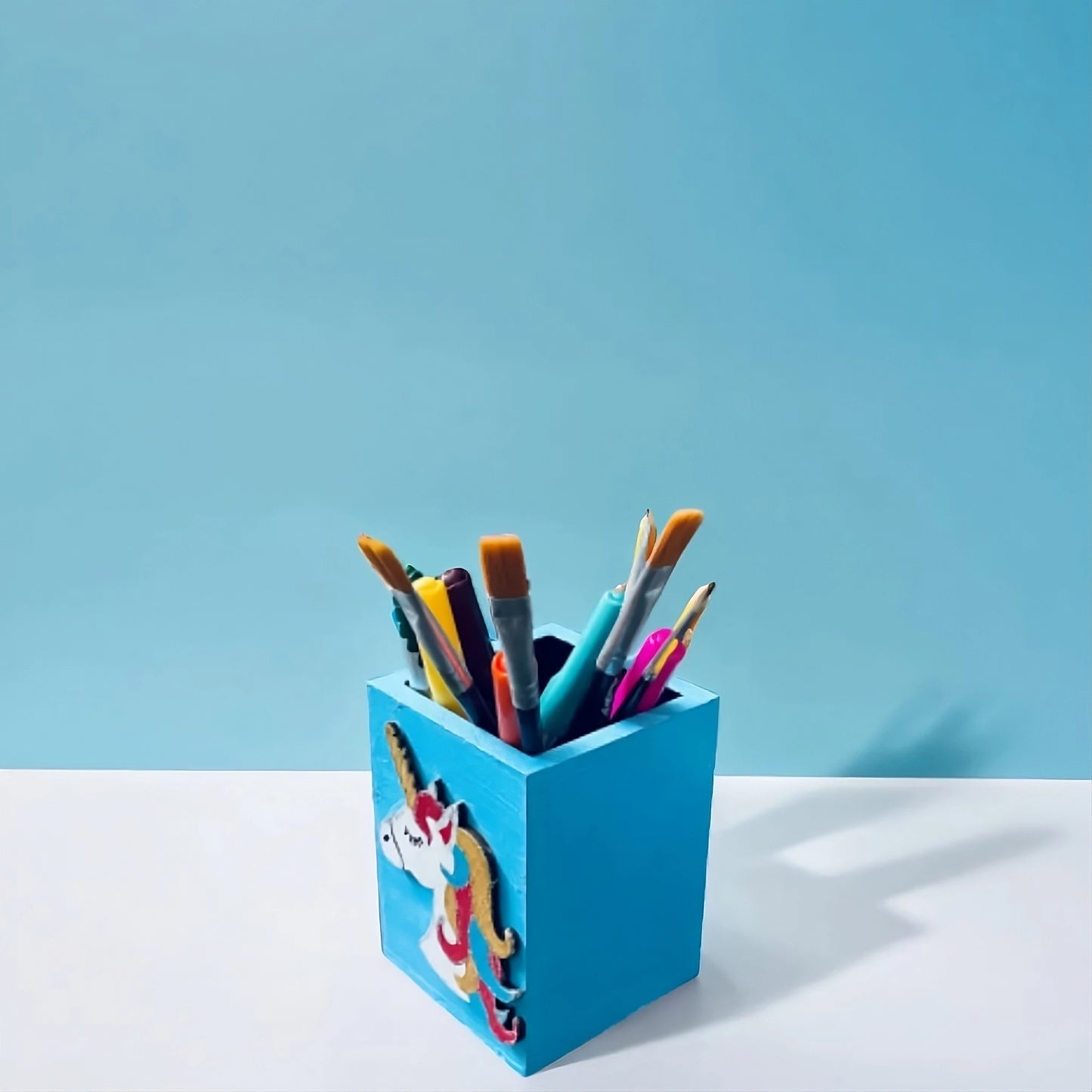 unicorn pen stand
