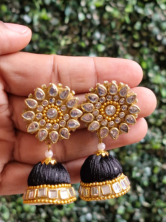 Flower dangle earrings
