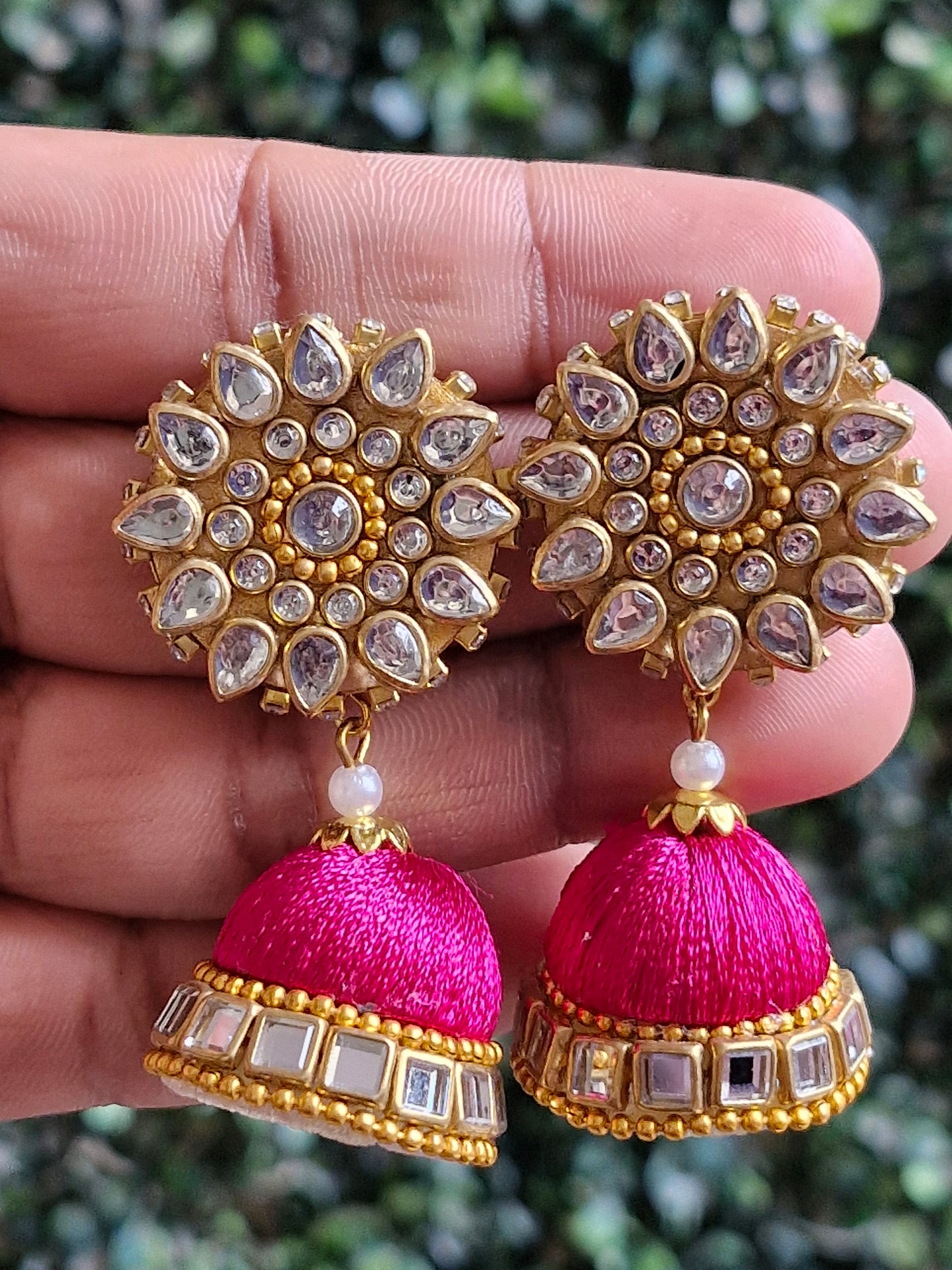 Flower dangle earrings
