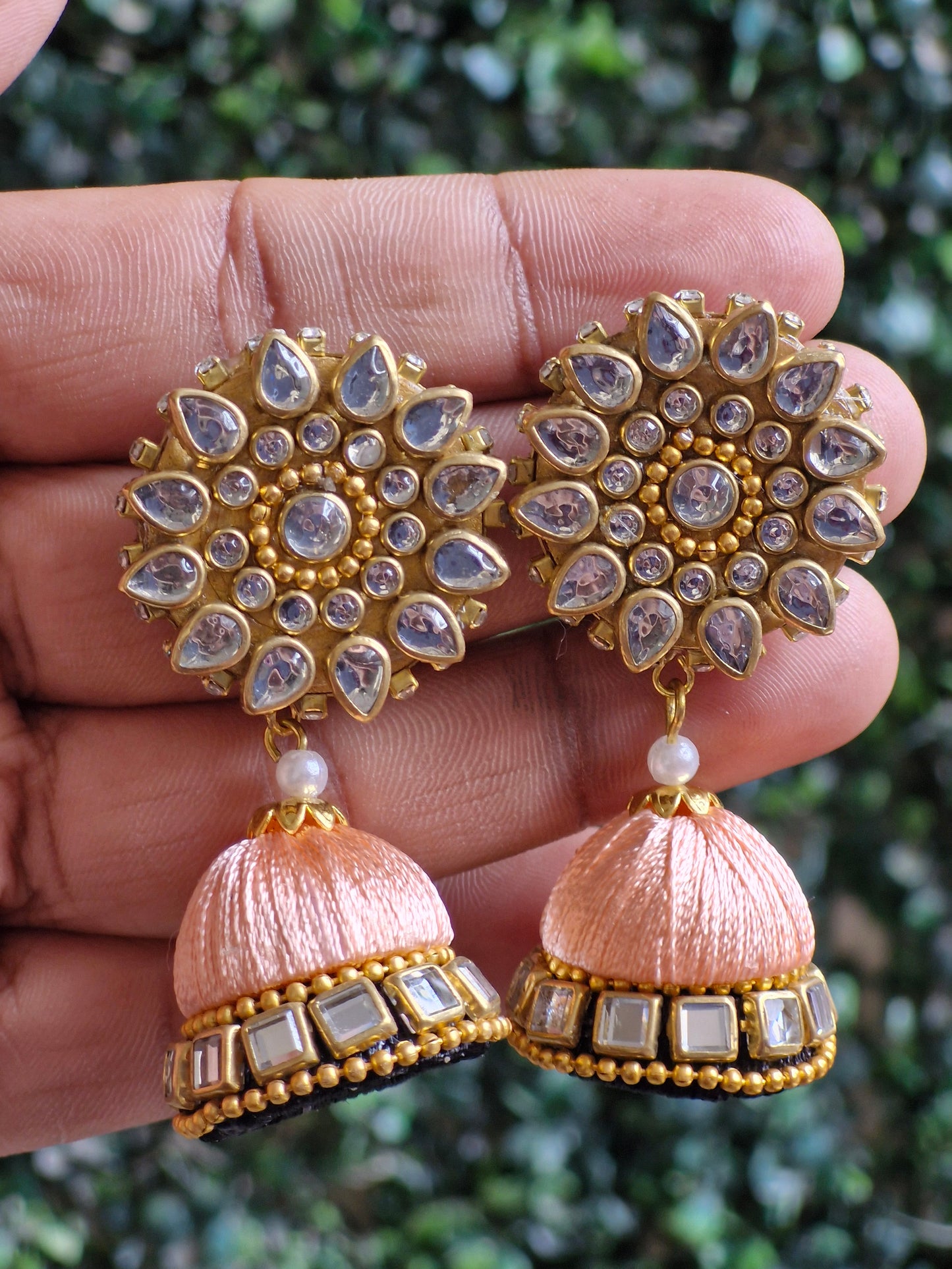 Flower dangle earrings