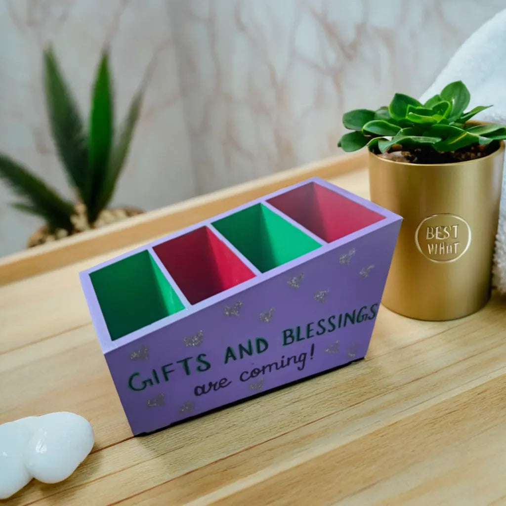 Insects desk organizer